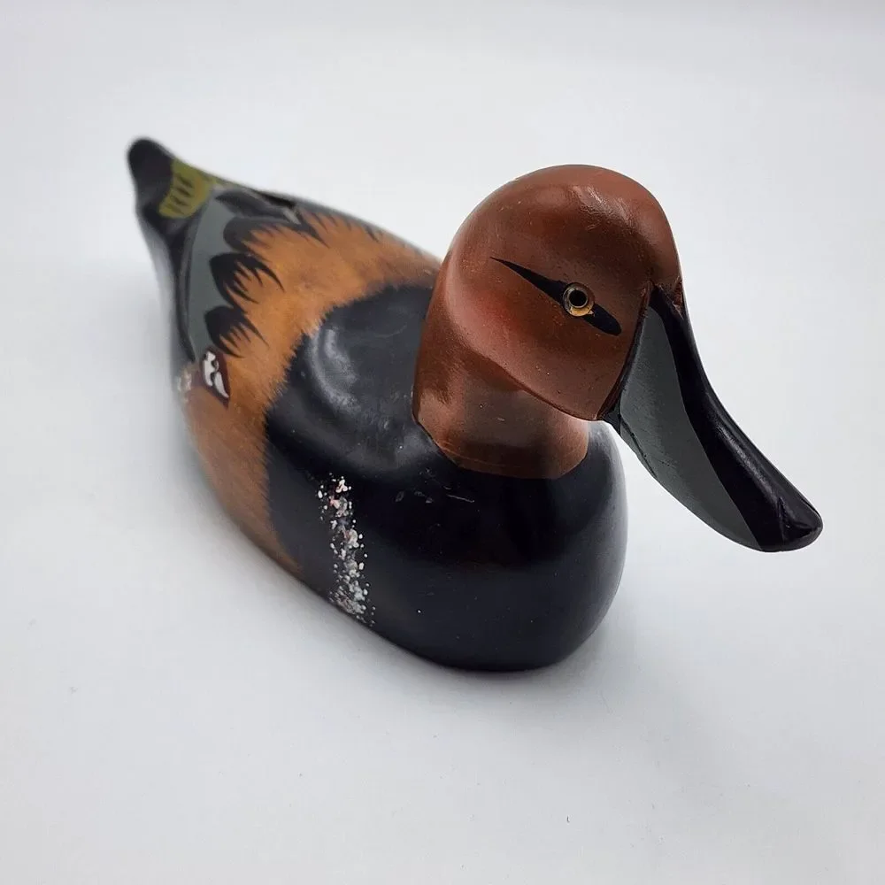 N/A vintage carved